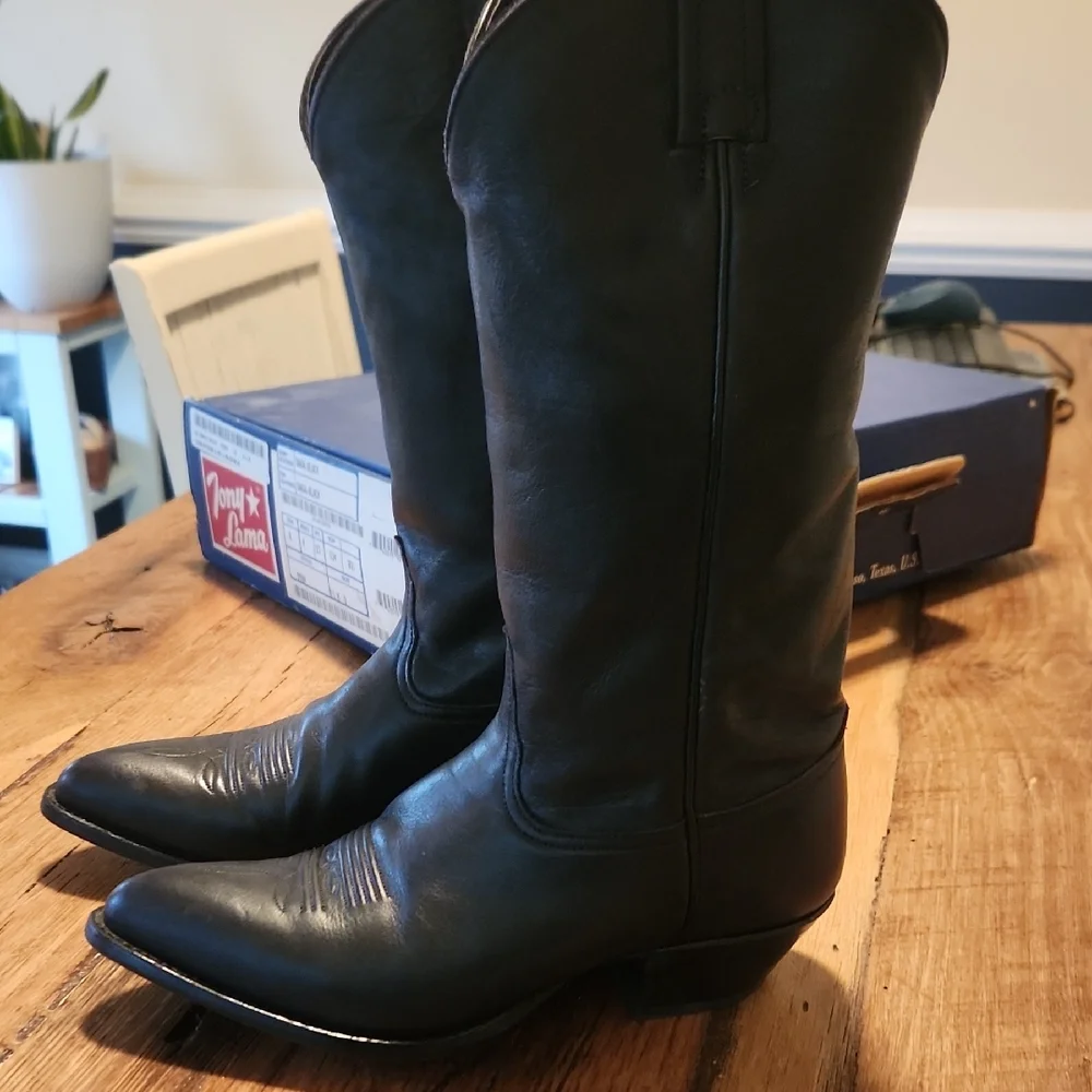 Tony Lama Black Heeled Boots - Picture 8 of 12